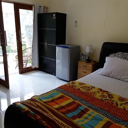 Beto Guesthouse Kalasan Luaran gambar