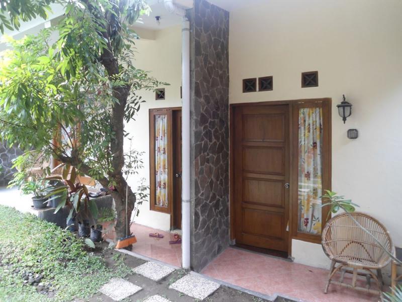 Beto Guesthouse Kalasan Luaran gambar