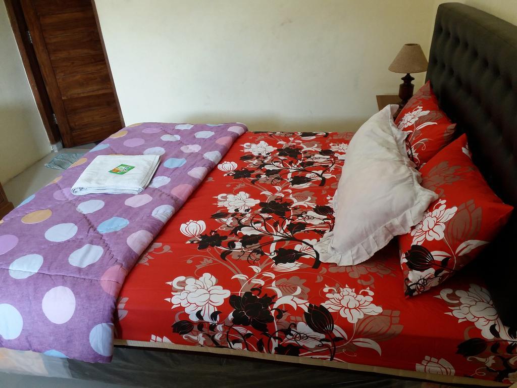 Beto Guesthouse Kalasan Luaran gambar